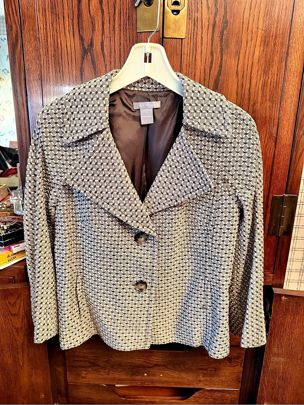 Ann Taylor Geometric Blazer in brown & White Size Small Like New great for work